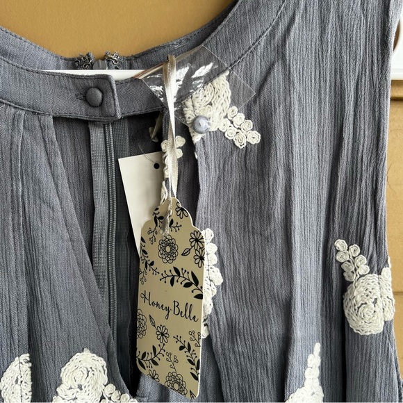 Honey Belle Floral Embroidered Swing Dress Size M, NWT - Picture 3 of 9